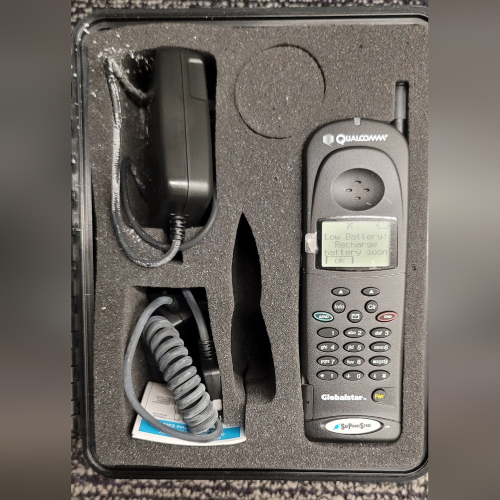 Globalstar GSP-1600 Satellite Phone Bundle
